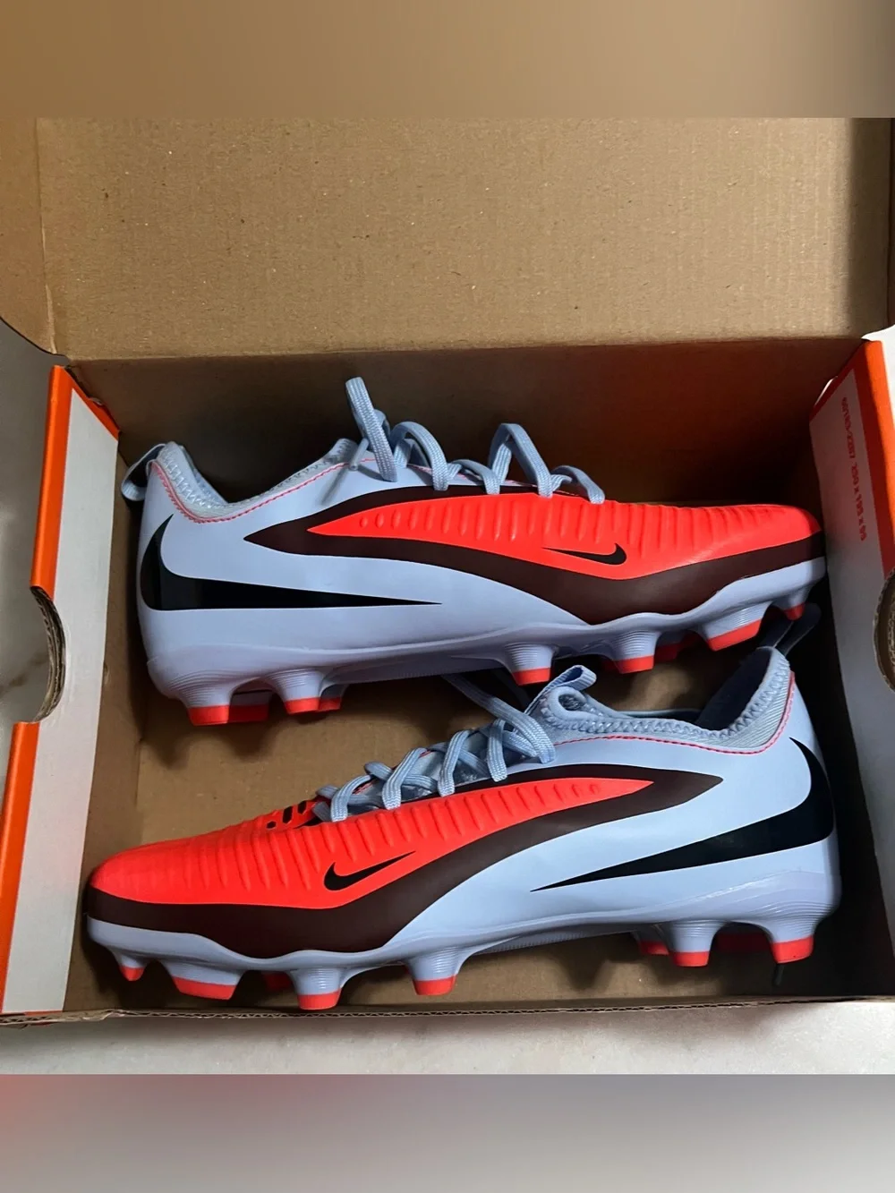 Nike Phantom 6 Low Academy in the Royal Tint/Bright Crimson/Black 4.5 Y